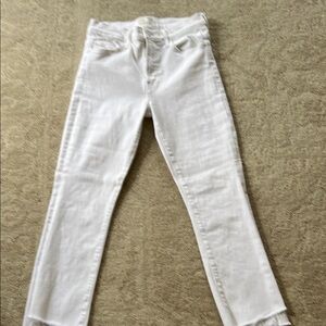 MOTHER Insider Crop Step Fray in color Fairest of them All